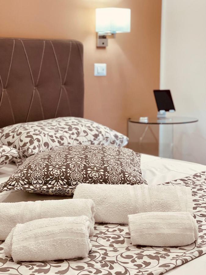 Ciu Ciu Home Suite Palermo Buitenkant foto